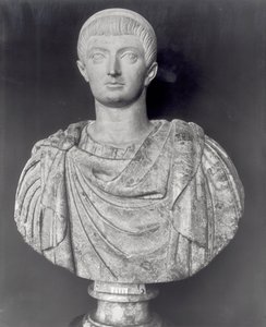 Konstantin I (c.274-337) c.350 AD (mermer)